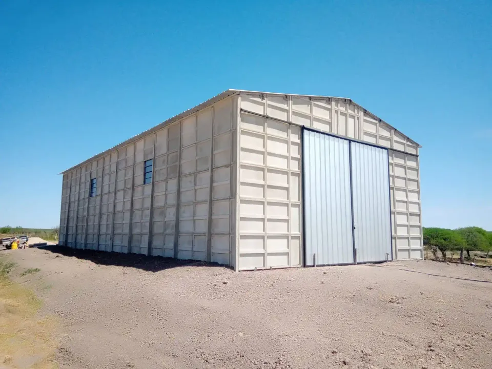 Galpón industrial de hormigón premoldeado construido por Dobleg en Entre Ríos